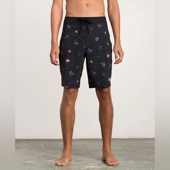RVCA Board Shorts NWT - Picture 2 of 11
